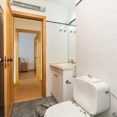 Cosy Sleeps 6 2mins To Ameixoeira Metro *